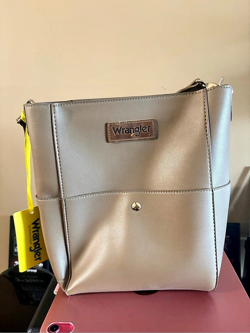 Wrangler Shoulder Bag in Brown